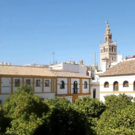 Apartamentos En La Plaza Dona Elvira, 7 Seville Exterior photo